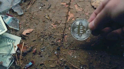 Game with bitcoin 動画素材 82000539