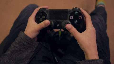 Game boy kid 9 Vídeo Stock 102625993