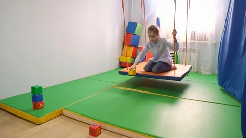 Game with cubes on Platform sensory integration Vidéo 126843416