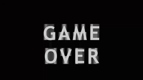 Game Over screen with glitch effect and analog distortion during a digital .. Vídeo Stock 343412945