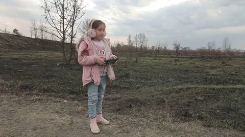 Gaming 04 Video stock 128825577