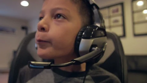 Gaming headset Stock-Footage 102622530