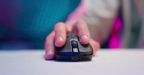 Gaming Mouse Man Click Hand 動画素材 273507655