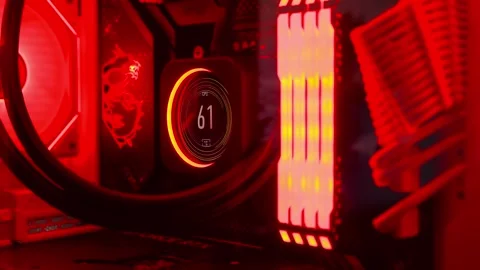 Gaming PC CPU Temp Display Video stock 269127783