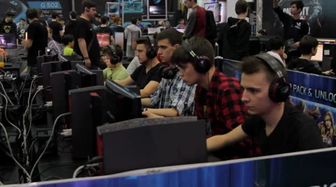 Gaming Tournament At Convention, Kids Playing Video Games, Comicon, Online Games Stock Footage