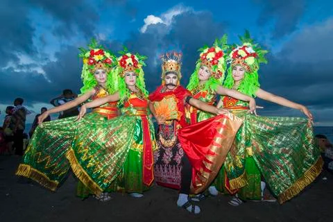 GANDRUNG DANCE Stock Photos