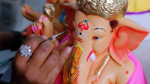 Ganesh idol making getting ready for Ganesh festival in India Vidéo 280757471