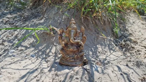 Ganesha in the sand 스톡 동영상 229539237