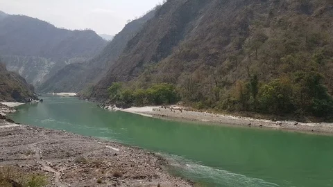 Ganga river flow in Uttarakhand 스톡 동영상 88161747