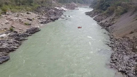Ganga river flow in Uttarakhand 库存影片 106715983