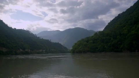Ganga river Stock Footage 202006907
