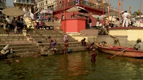 Ganges Along River 3 스톡 동영상 10589898