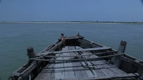 Ganges On Boat LS Video stock 8555304