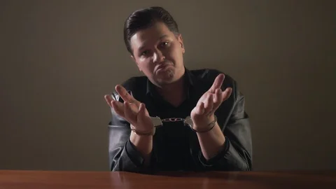 Gangster in handcuffs Video stock 87113175