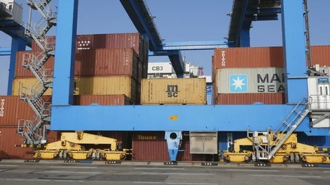 Gantry crane in motion 4k Stock Footage 89964893