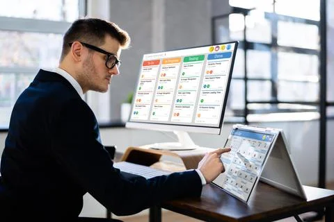 Gantt Tasks Schedule Chart On Computer Foto stock