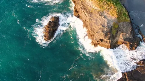 The Gap in Piha Beach Stockbeeldmateriaal 101764283