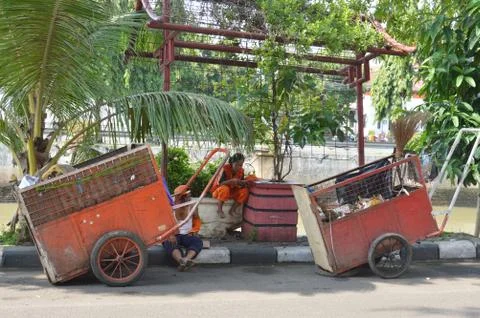 Garbage cart 스톡 사진