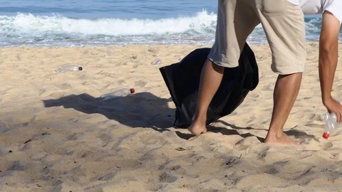 Garbage collection at the beach for the environment Stock-Footage 108914359