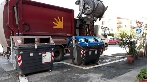 Garbage collection Video stock 109071785