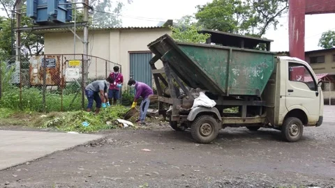 Garbage collection 스톡 동영상 135970474