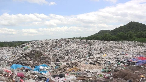 Garbage mountain Video stock 91066363