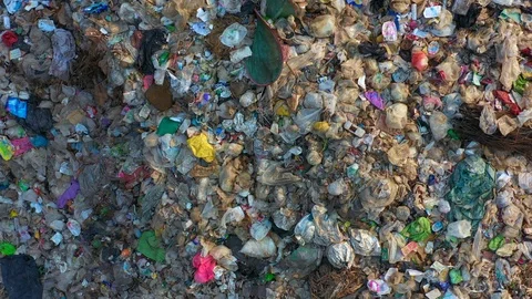 Garbage pile  in trash dump or landfill. Vidéo 103792534
