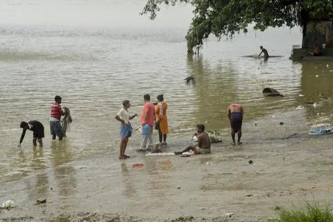 Garbage Pollution in Ganges River Kolkata Foto stock