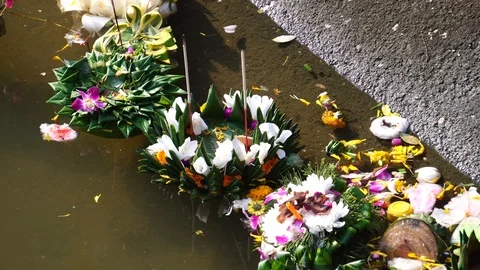 Garbage in the river, Garbage after the Loi Krathong festival in Thailand. Stock Footage 121070734