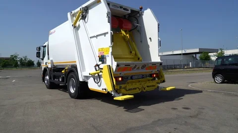 Garbage truck Stock-Footage 119877702