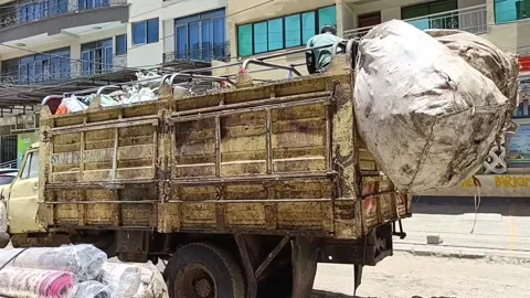Garbage truck Stock Footage 269537325