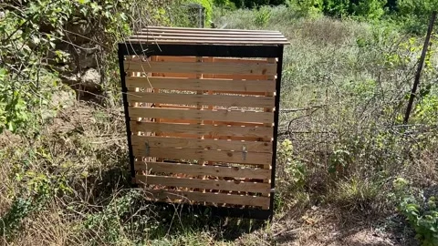 Garden compost bin Vidéo 348075566