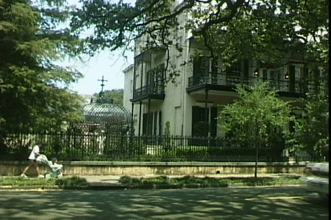Garden District Видео 817706