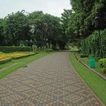 Garden path way Stock Photos