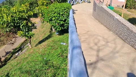 Garden Pathway with Wall Vídeo Stock 331657535