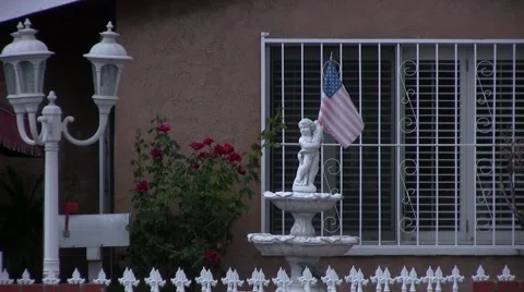 Garden sculpture flag Video stock 1067381