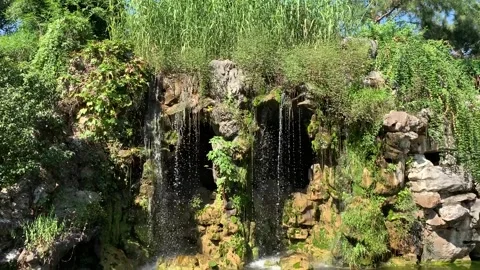 Garden waterfall in Suzhou Video stock 342630305