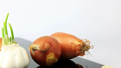 Garlic Stock Footage 137642952