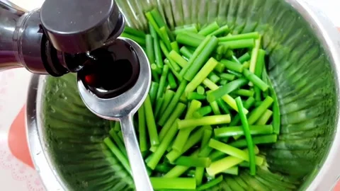 Garlic jjong sauce Stock Footage 205419286
