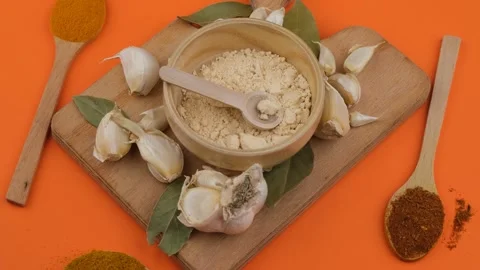 Garlic powder rotate Stock Footage 246109907