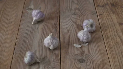 Garlic rolls on boards Video stock 95177555