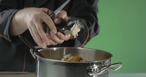 Garlic shooter in the pan Stock Footage 112102941