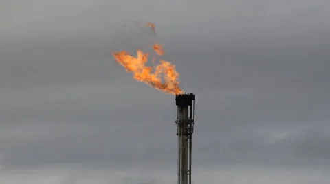 Gas burnoff stack 001 Video stock 910957