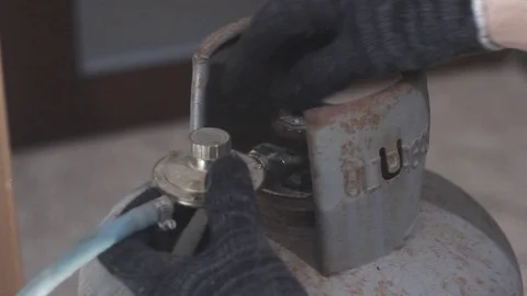 Gas cylinder Stock Footage 81965983