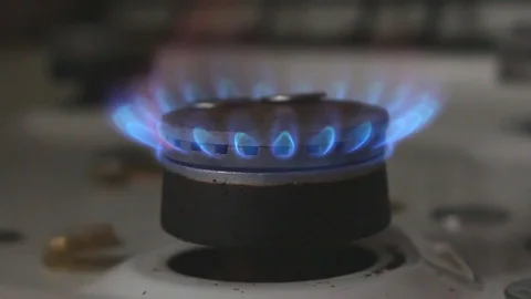 GAS eats up money 스톡 동영상 74270156