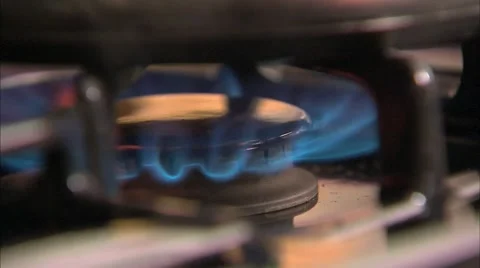 Gas kitchen stove igniting Vidéo 40540613