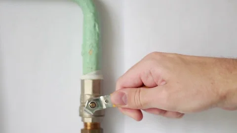 Gas-pipe valve closing Vídeo Stock 73506406