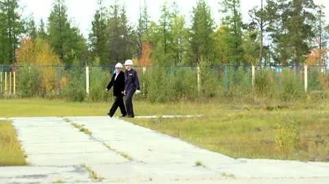Gas plant worker Stock Footage 10872553