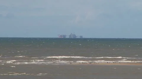 Gas Platform at Sea Video stock 18008626