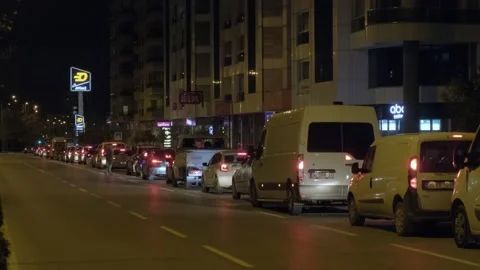 Gas queue of vehicles at the gas station before the big raise of the prices. 스톡 동영상 167102155